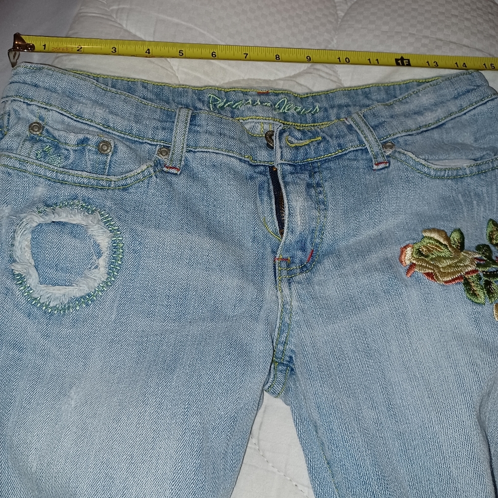 Picasso jeans size 9